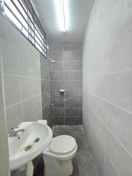 2-storey Terraced House for Rent in Taman Tiram Jaya (Ulu Tiram) - Mandy Goh Siew Li - Bathroom - PropertyGuru.com.my