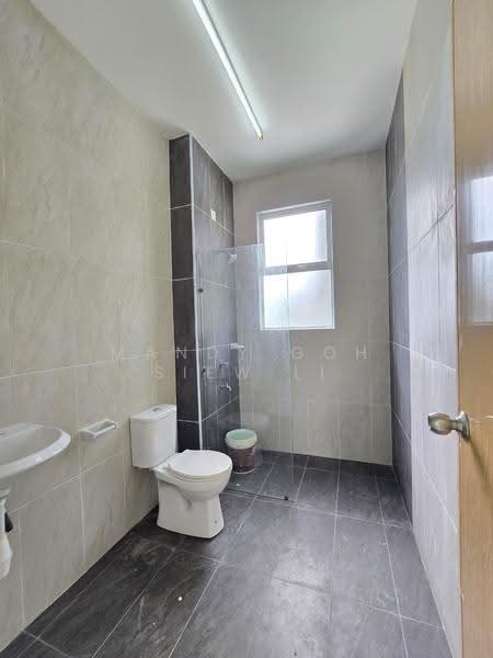 2-storey Terraced House for Rent in Taman Tiram Jaya (Ulu Tiram) - Mandy Goh Siew Li - Bathroom - PropertyGuru.com.my