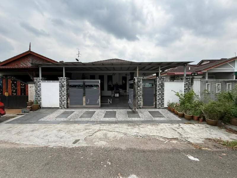 1-storey Terraced House for Sale in Taman Rinting (Masai) - JAN AU - Exterior - PropertyGuru.com.my