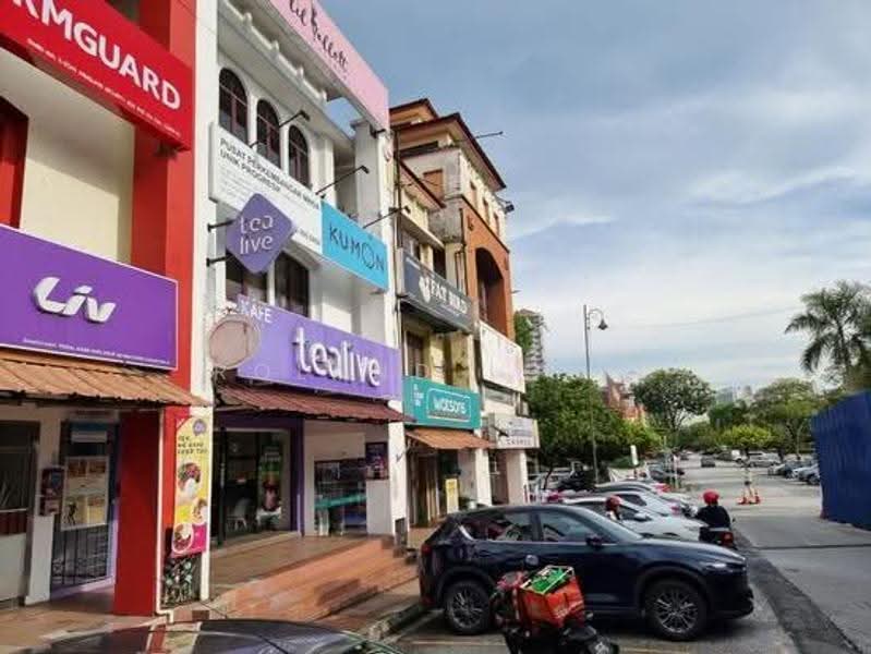 Kedai / Pejabat untuk Disewa di Aman Suria (Petaling Jaya) - Roland Long - Exterior - PropertyGuru.com.my