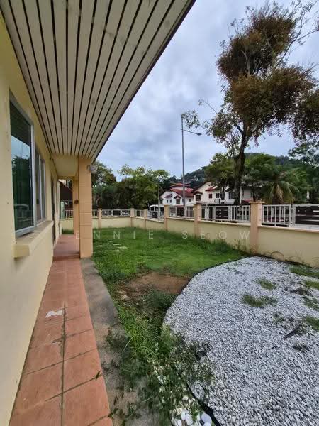 2-storey Terraced House for Rent in Tanjung Bungah (Penang) - Fennie Seow - Exterior - PropertyGuru.com.my