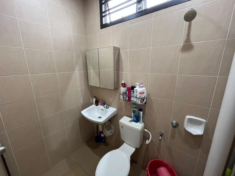 Rumah Teres 2-Tingkat untuk Dijual di Taman Sierra Perdana (Masai) - Le Yang - Bathroom - PropertyGuru.com.my