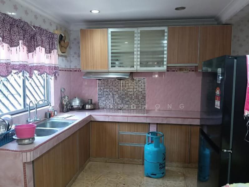 Rumah Teres untuk Dijual di Seri Kembangan (Selangor) - Xavier Chong - Kitchen - PropertyGuru.com.my