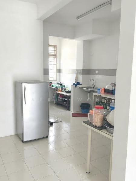 2-storey Terraced House for Sale in Setia Indah (Setia Alam) - Tabris Wong - Kitchen - PropertyGuru.com.my