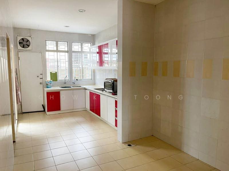Rumah Teres 2.5-Tingkat untuk Disewa di Taman Damai Utama (Bandar Kinrara) - Chow Kok Toong - Kitchen - PropertyGuru.com.my