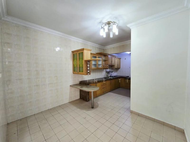 2-storey Terraced House for Sale in Taman Bukit Mewah (Kajang) - Celestine Ting - Kitchen - PropertyGuru.com.my