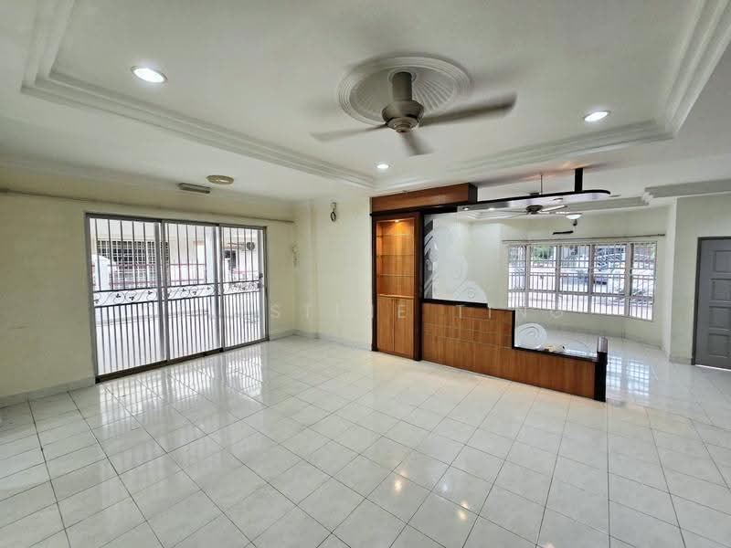 2-storey Terraced House for Sale in Taman Bukit Mewah (Kajang) - Celestine Ting - Living Room - PropertyGuru.com.my