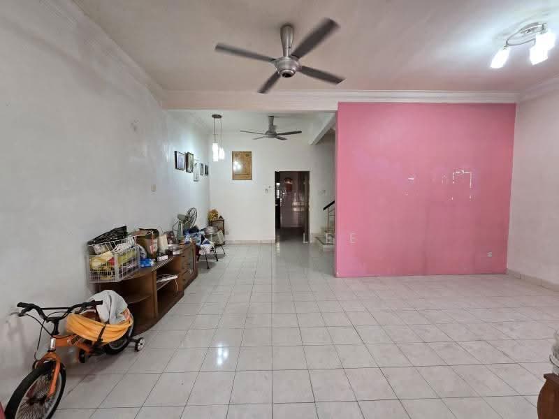 Rumah Teres untuk Dijual di Bandar Puteri Klang (Klang) - Alex Lee - Living Room - PropertyGuru.com.my