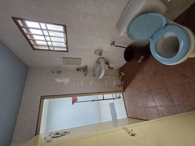 Rumah Teres untuk Dijual di Bandar Puteri Klang (Klang) - Alex Lee - Bathroom - PropertyGuru.com.my