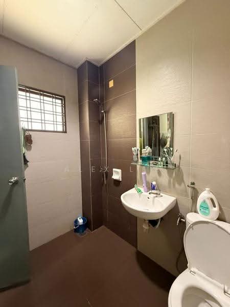 Rumah Teres untuk Dijual di Bandar Puteri Klang (Klang) - Alex Lee - Bathroom - PropertyGuru.com.my