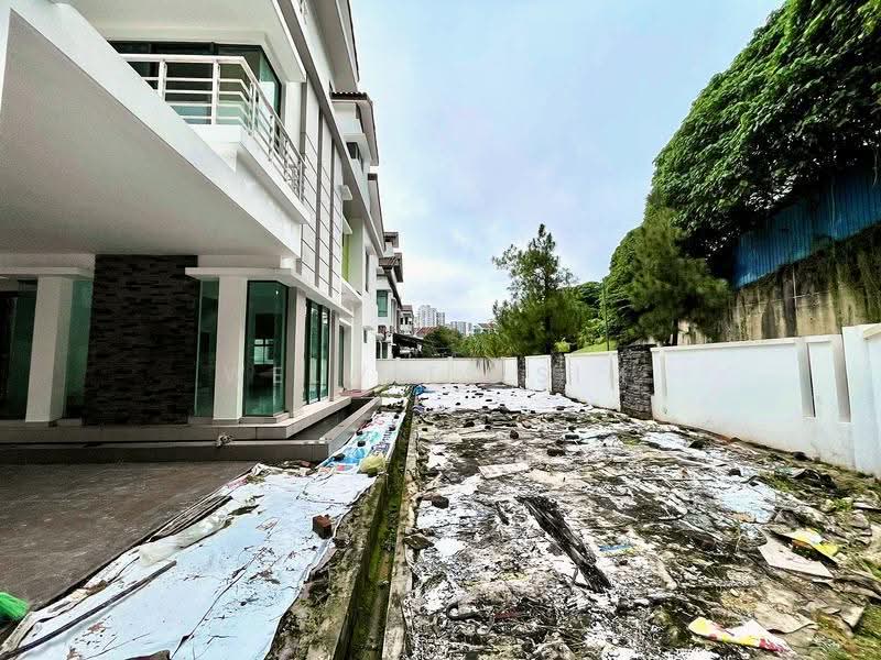 Rumah Berkembar untuk Dijual di Bayan Lepas (Penang) - Welwits Sim - Exterior - PropertyGuru.com.my