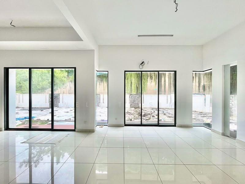 Rumah Berkembar untuk Dijual di Bayan Lepas (Penang) - Welwits Sim - Living Room - PropertyGuru.com.my