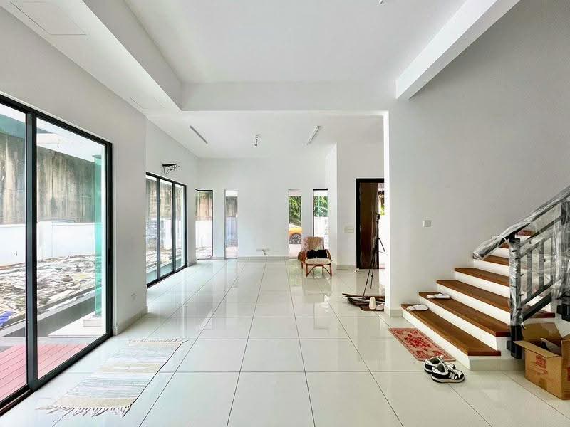 Rumah Berkembar untuk Dijual di Bayan Lepas (Penang) - Welwits Sim - Living Room - PropertyGuru.com.my