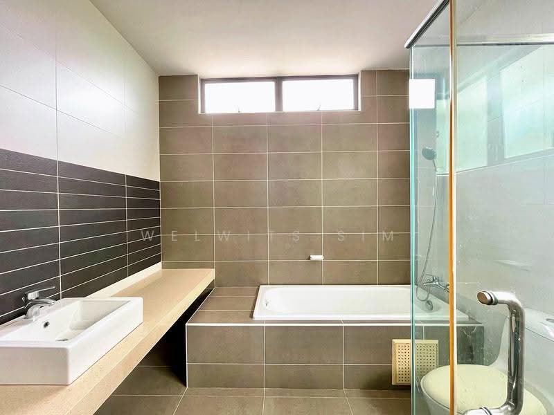 Rumah Berkembar untuk Dijual di Bayan Lepas (Penang) - Welwits Sim - Bathroom - PropertyGuru.com.my