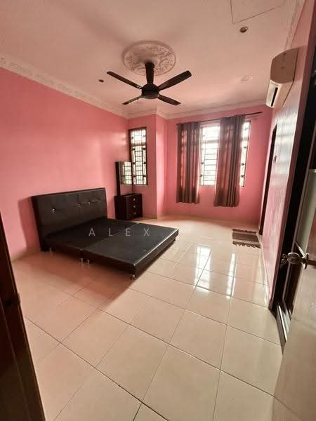 Rumah Teres untuk Disewa di Bandar Puteri Klang (Klang) - Alex Lee - Bedroom - PropertyGuru.com.my
