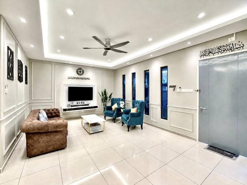 2-storey Terraced House for Sale in Forest Heights (Seremban) - Nana Cheah - Living Room - PropertyGuru.com.my