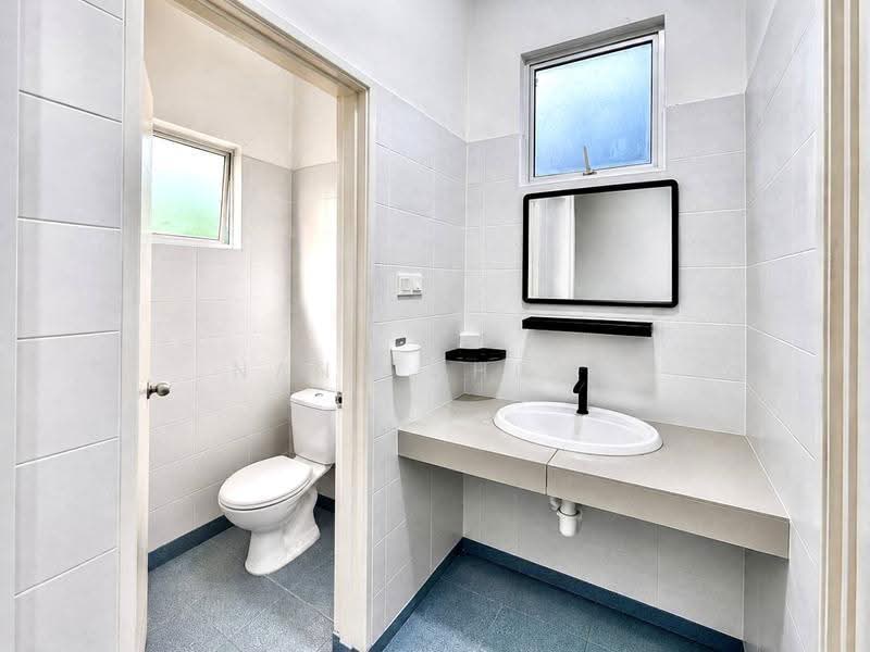 2-storey Terraced House for Sale in Forest Heights (Seremban) - Nana Cheah - Bathroom - PropertyGuru.com.my