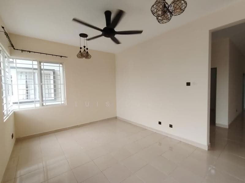 Kondominium untuk Disewa di Platinum Hill PV 8 - Luis Looi - Living Room - PropertyGuru.com.my