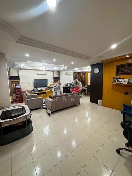 Semi-Detached House for Sale in Taman Desa Jaya (Johor Bahru) - Esther Chong - PropertyGuru.com.my