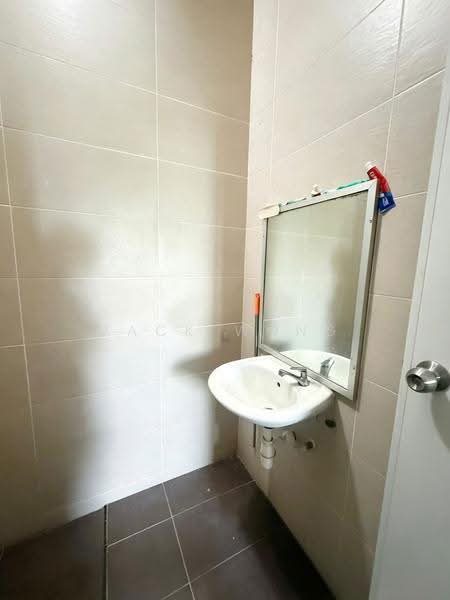 3-storey Terraced House for Sale in Taman Ehsan Jaya (Ulu Tiram) - Jack Wong - Bathroom - PropertyGuru.com.my