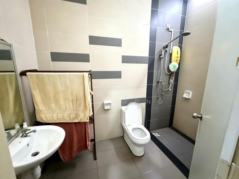 3-storey Terraced House for Sale in Taman Ehsan Jaya (Ulu Tiram) - Jack Wong - Bathroom - PropertyGuru.com.my
