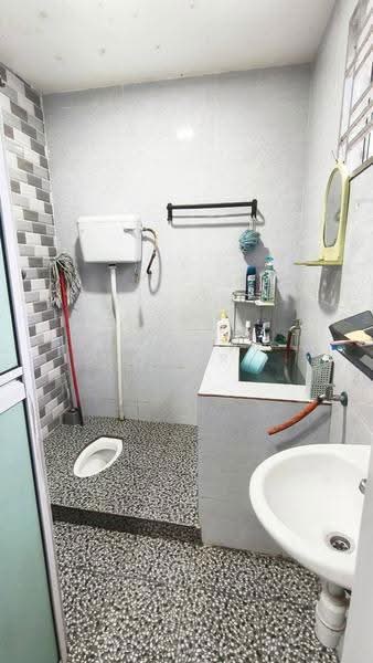 Rumah Teres 1-Tingkat untuk Dijual di Taman Bandar Baru Selayang Fasa 2 (Batu Caves) - Hazeman Omar - Bathroom - PropertyGuru.com.my