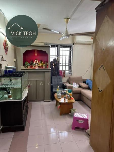 Apartment for Sale at Taman Alor Vista - Vick Teoh - Living Room - PropertyGuru.com.my
