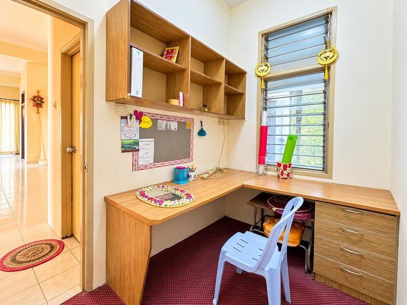 Rumah Kluster untuk Dijual di Bukit Mahkota (Bangi) - Fikri Yasmin - Study - PropertyGuru.com.my