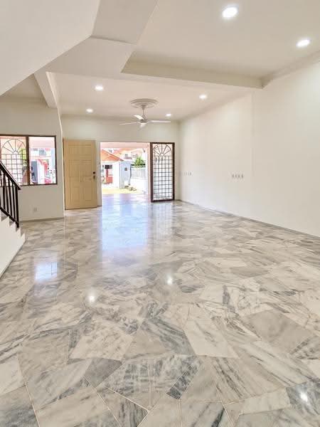 2-storey Terraced House for Sale in Taman Bukit Permai (Kajang) - William Chua - Living Room - PropertyGuru.com.my