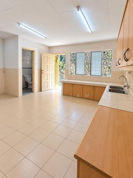 2-storey Terraced House for Sale in Taman Bukit Permai (Kajang) - William Chua - Kitchen - PropertyGuru.com.my