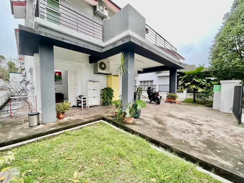 Rumah Banglo untuk Dijual di Seksyen 15 (Bangi) - Azli Ibrahim - Exterior - PropertyGuru.com.my