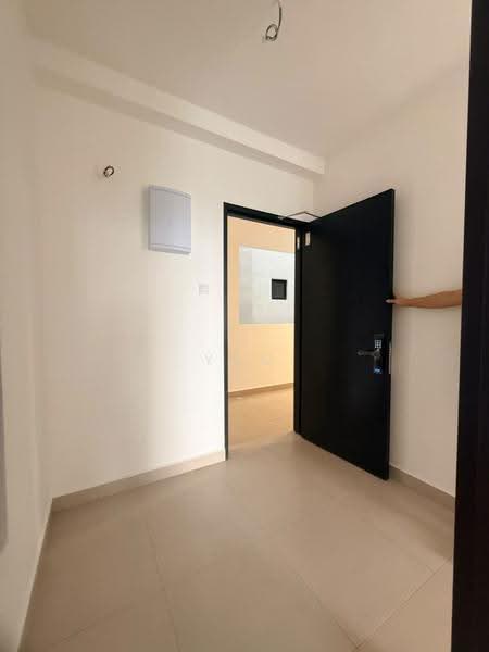 Kediaman Servis untuk Dijual di Pandan Heights (Residensi Pandan 3) - Shu Rui Lim - Entrance - PropertyGuru.com.my