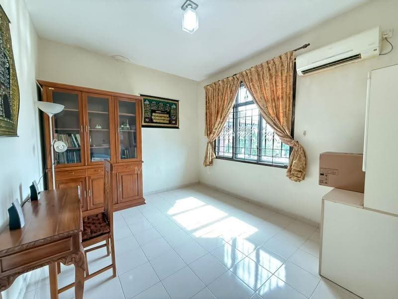 Rumah Berkembar untuk Dijual di Taman Nusa Idaman (Iskandar Puteri (Nusajaya)) - Max Loh - Study - PropertyGuru.com.my