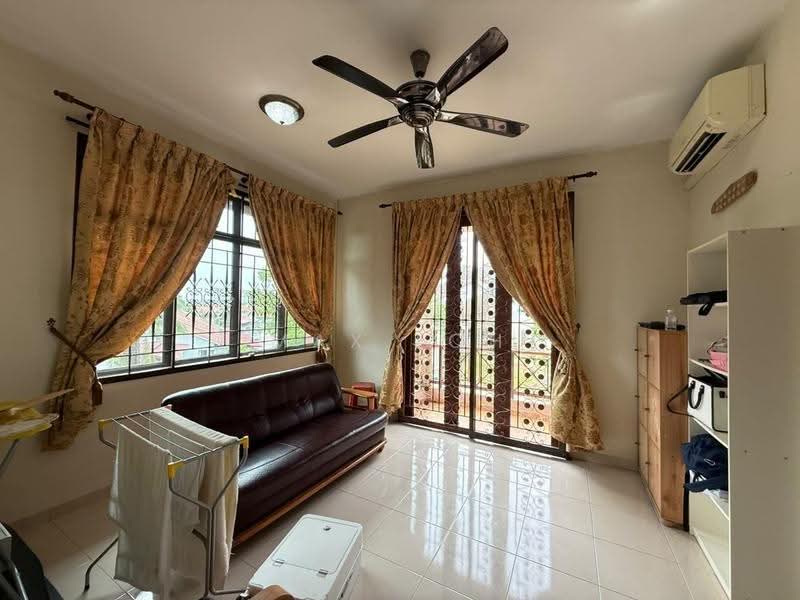 Rumah Berkembar untuk Dijual di Taman Nusa Idaman (Iskandar Puteri (Nusajaya)) - Max Loh - Living Room - PropertyGuru.com.my