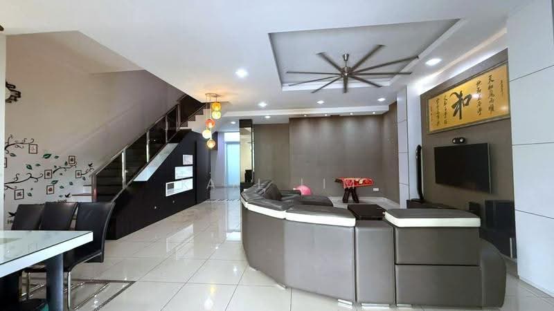 Rumah Teres 3-Tingkat untuk Dijual di Bandar Seri Alam (Masai) - Karl Lim - Living Room - PropertyGuru.com.my