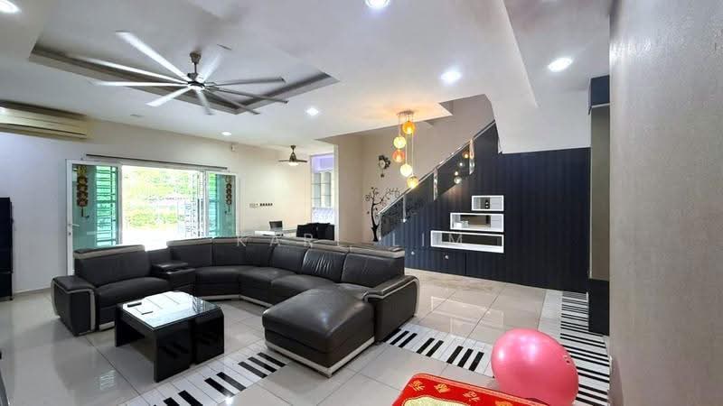Rumah Teres 3-Tingkat untuk Dijual di Bandar Seri Alam (Masai) - Karl Lim - Living Room - PropertyGuru.com.my
