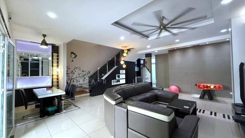 Rumah Teres 3-Tingkat untuk Dijual di Bandar Seri Alam (Masai) - Karl Lim - Living Room - PropertyGuru.com.my