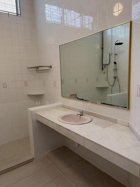 Rumah Teres 2-Tingkat untuk Disewa di Bandar Sunway (Sunway) - Max Chan - Bathroom - PropertyGuru.com.my