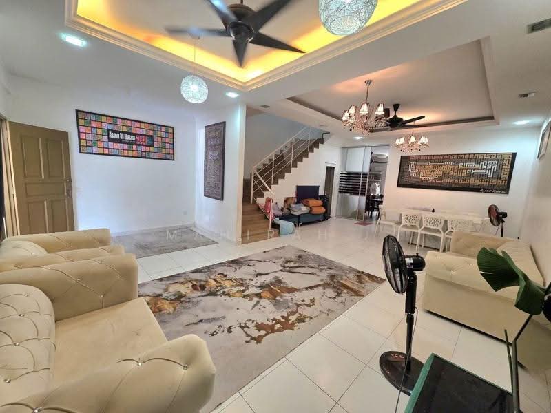 Terraced House for Sale in Taman Jelok Impian (Kajang) - Mahirah . - Living Room - PropertyGuru.com.my