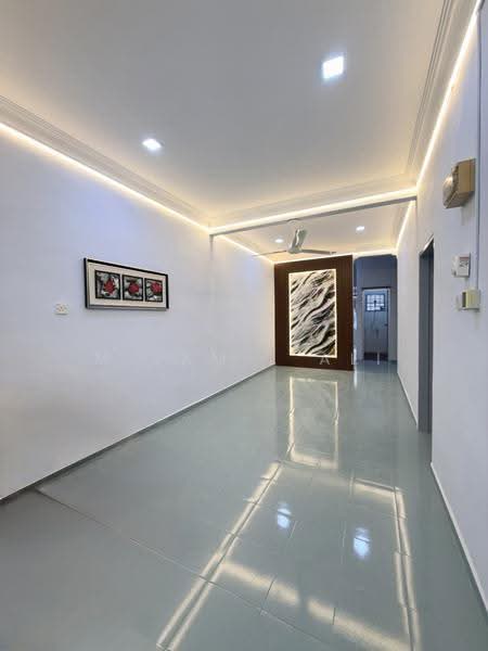 Rumah Teres 1-Tingkat untuk Dijual di Taman Sri Terap (Muar) - M Jamil Ali - Living Room - PropertyGuru.com.my