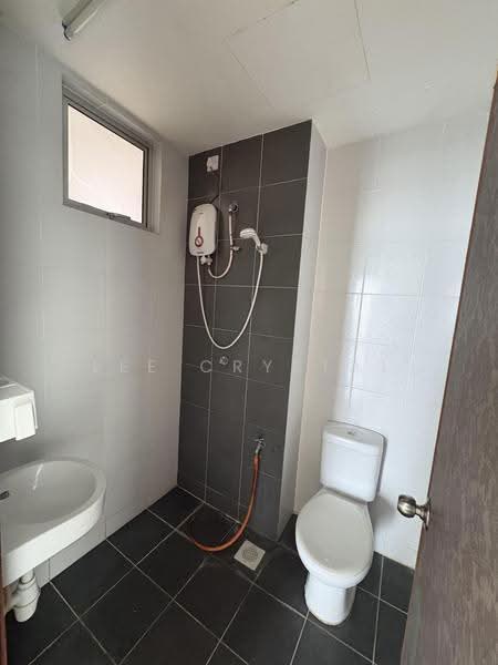 Service Residence for Rent at Ascotte Boulevard - Lee Crystal - Bathroom - PropertyGuru.com.my