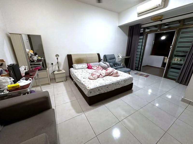 2-storey Terraced House for Sale in Bandar Dato Onn (Tebrau) - Karl Lim - Bedroom - PropertyGuru.com.my