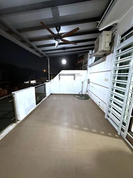 2-storey Terraced House for Sale in Bandar Dato Onn (Tebrau) - Karl Lim - Balcony - PropertyGuru.com.my