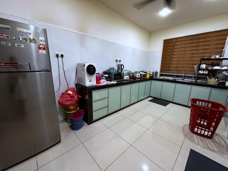 2-storey Terraced House for Sale in Bandar Dato Onn (Tebrau) - Karl Lim - Kitchen - PropertyGuru.com.my