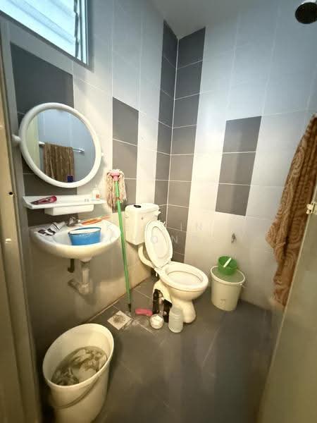 Rumah Teres 2-Tingkat untuk Dijual di Taman Pengkalan Barat (Ipoh) - Kelvin Chong - Bathroom - PropertyGuru.com.my
