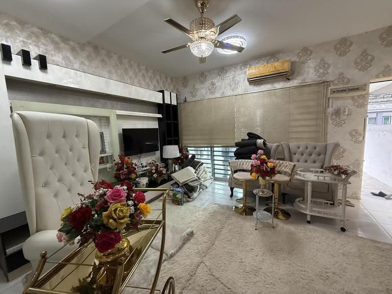 Rumah Teres 2-Tingkat untuk Dijual di Taman Pengkalan Barat (Ipoh) - Kelvin Chong - Living Room - PropertyGuru.com.my