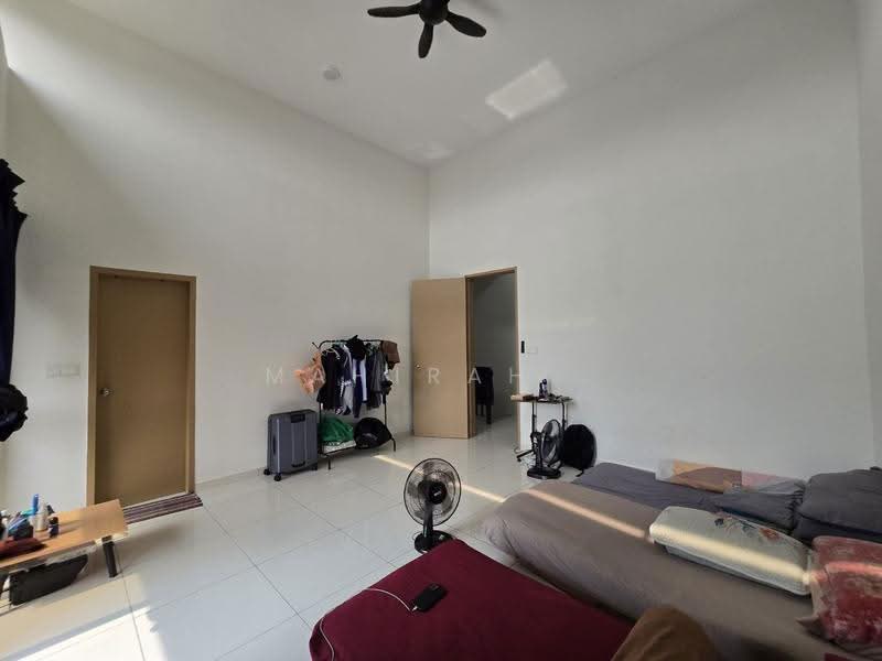 Terraced House for Sale in Kampung Desa Putra (Dengkil) - Mahirah . - Bedroom - PropertyGuru.com.my