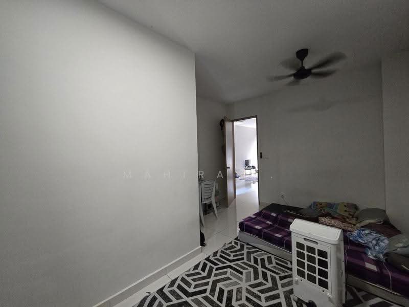 Terraced House for Sale in Kampung Desa Putra (Dengkil) - Mahirah . - Bedroom - PropertyGuru.com.my