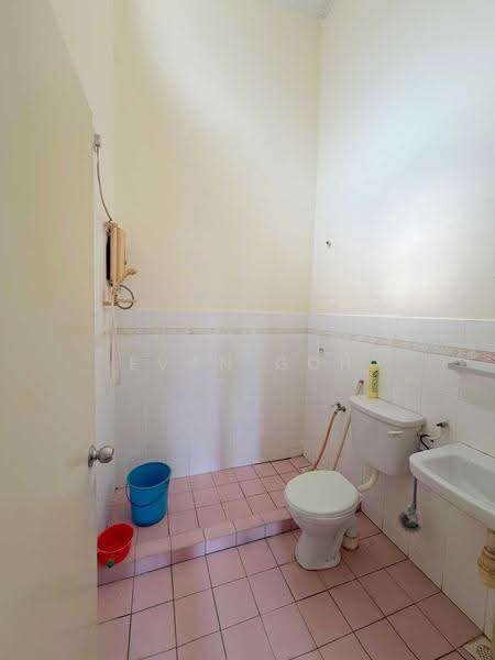 2-storey Terraced House for Sale in Saujana Puchong (Puchong) - Evan Goh - Bathroom - PropertyGuru.com.my
