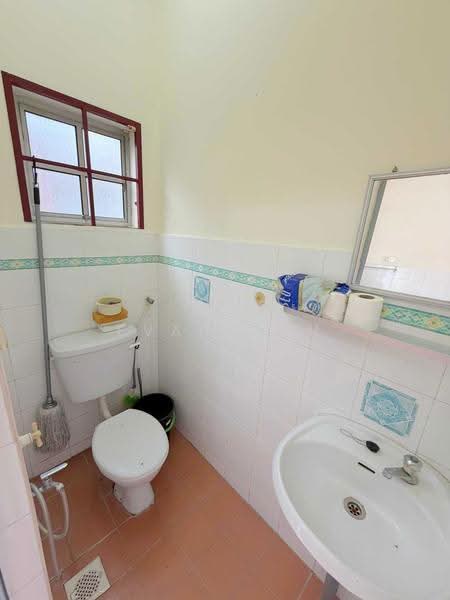 2-storey Terraced House for Sale in Saujana Puchong (Puchong) - Evan Goh - Bathroom - PropertyGuru.com.my